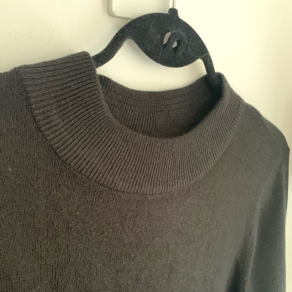 2 for $25 - 🖤 VINTAGE Alia Mock Turtleneck 🐢 - Picture 3 of 10
